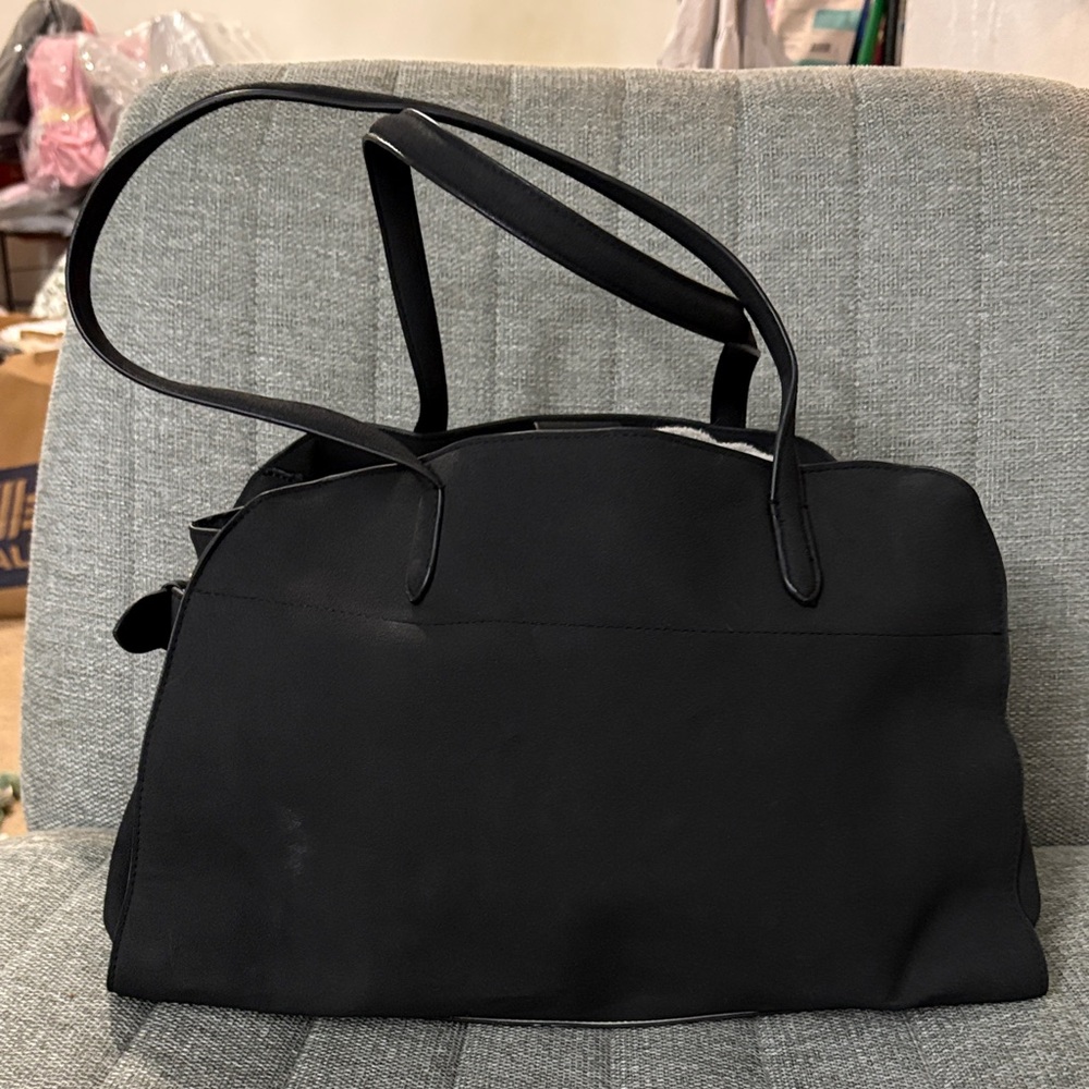 A New Day Classic Black Handbag (NWOT Dead Stock)